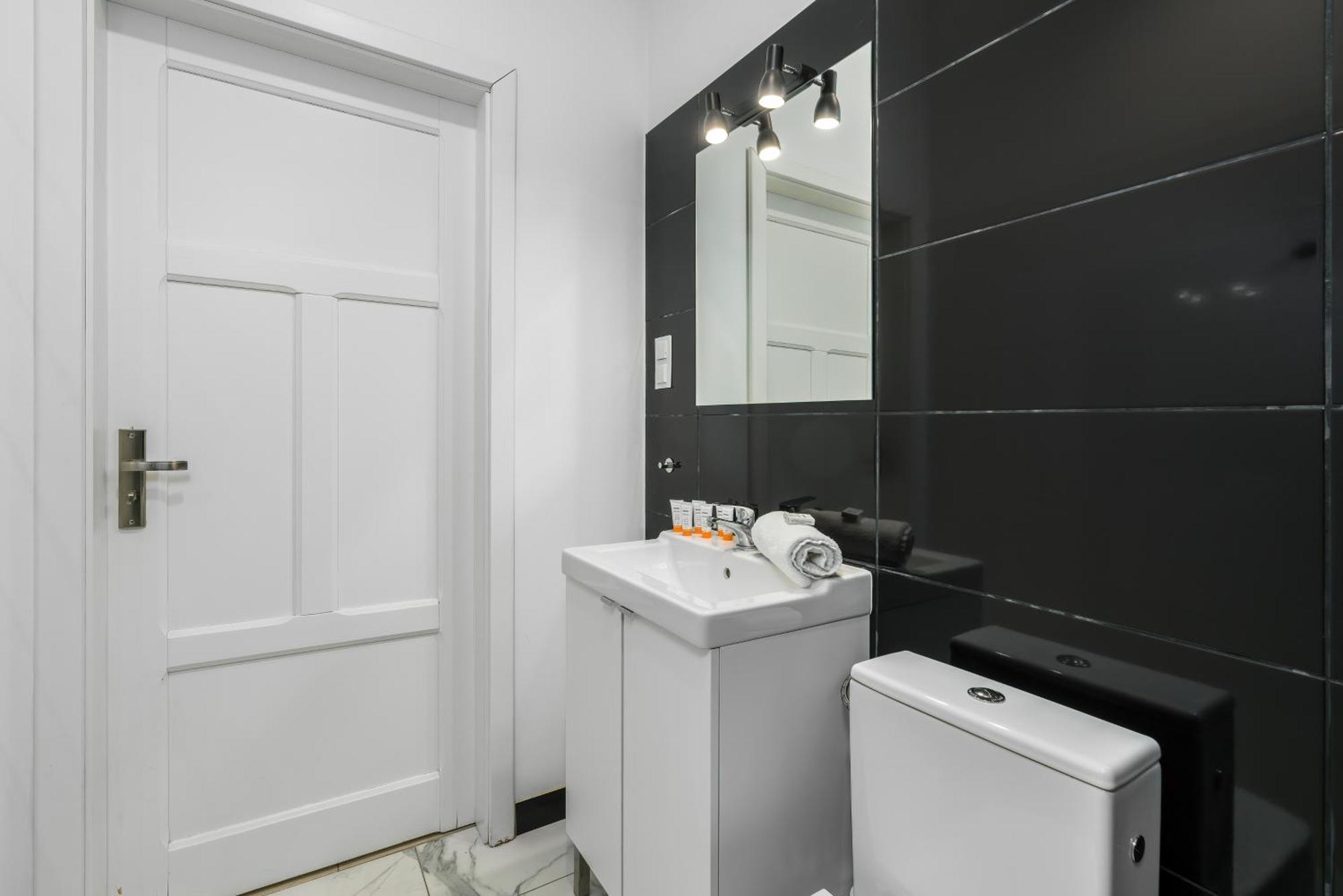 Old Town Studio Swiety Wojciech Street - Poznan By Noclegi Renters Luaran gambar
